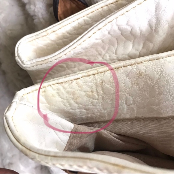 Rossetti Off White and Tan Shoulder Bag. - Picture 14 of 16